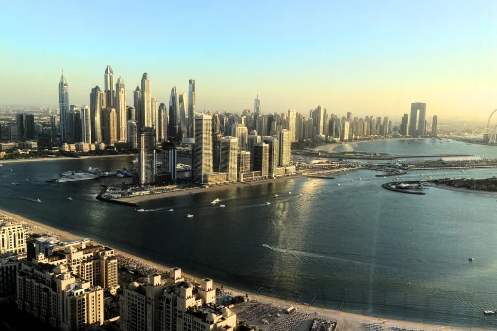 Dubai- Palm 4 Panoramic view of Dubai’s skyline from Palm Jumeirah.