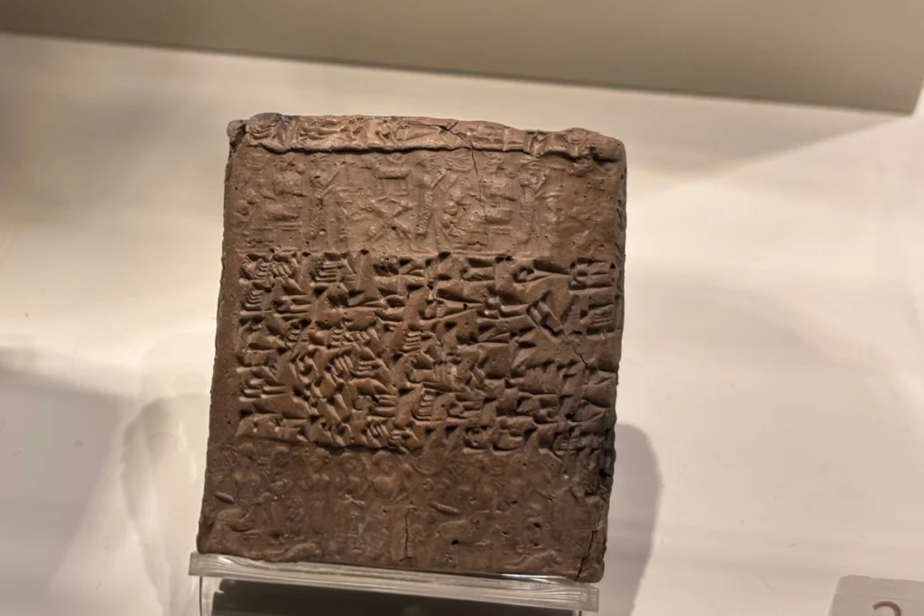 Kultepe Tablet 3 Dark clay tablet inscribed with cuneiform text concerning legal testimony.